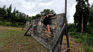 8ft wall